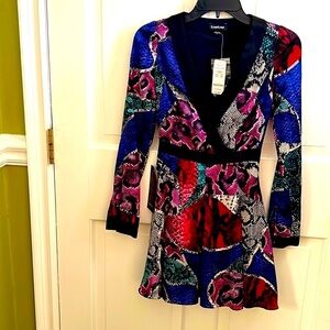 Bebe long sleeve Reptile Print Jeweled Tone Beautiful Dress